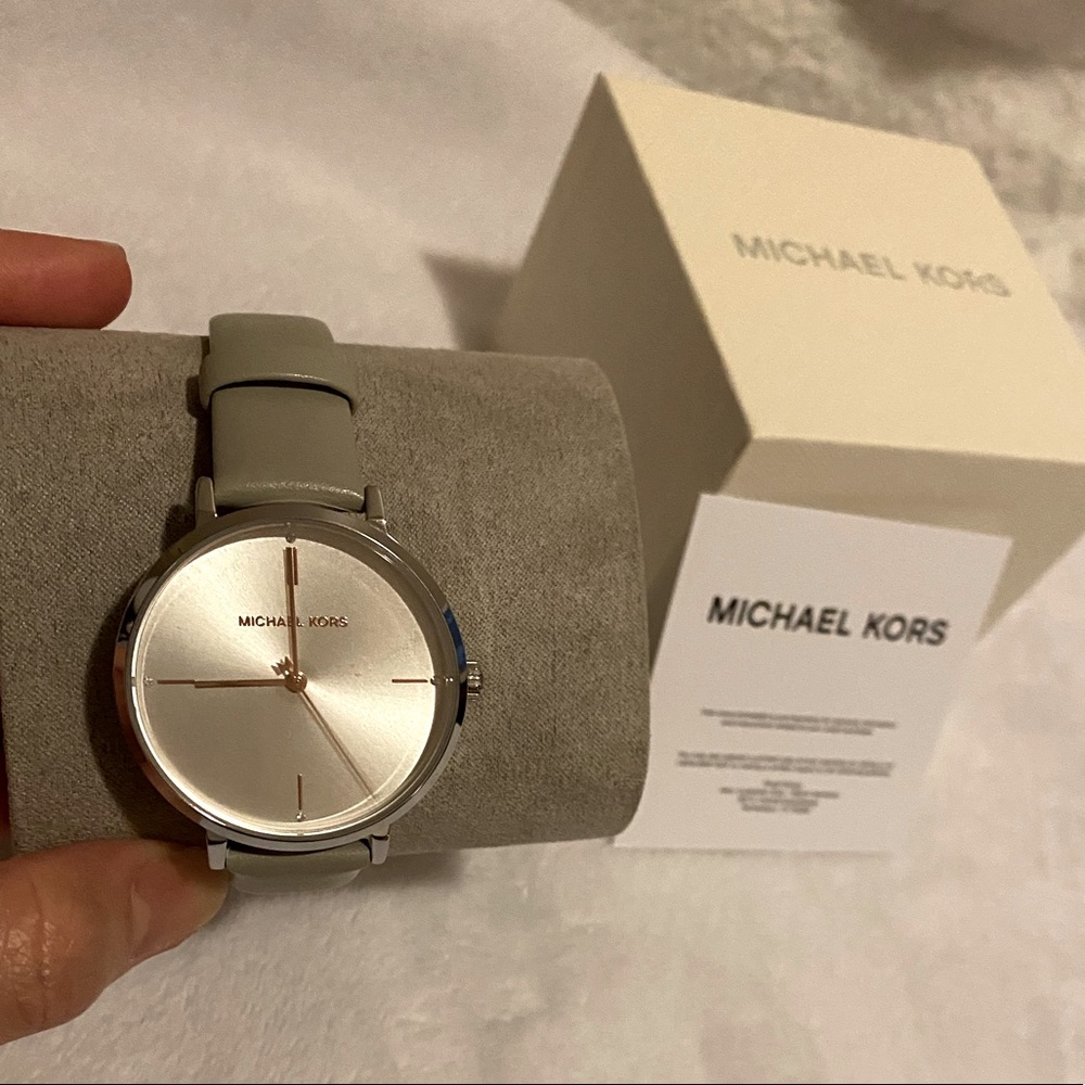 MK WATCH